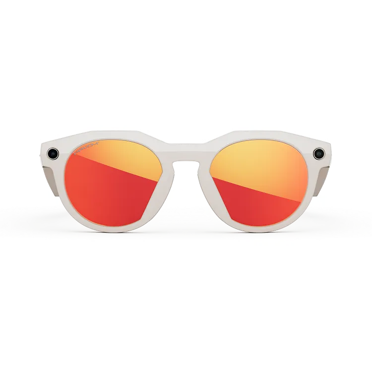 Vue de face des lunettes Oakley Meta HSTN avec monture couleur warm grey et verres Prizm™ Ruby.