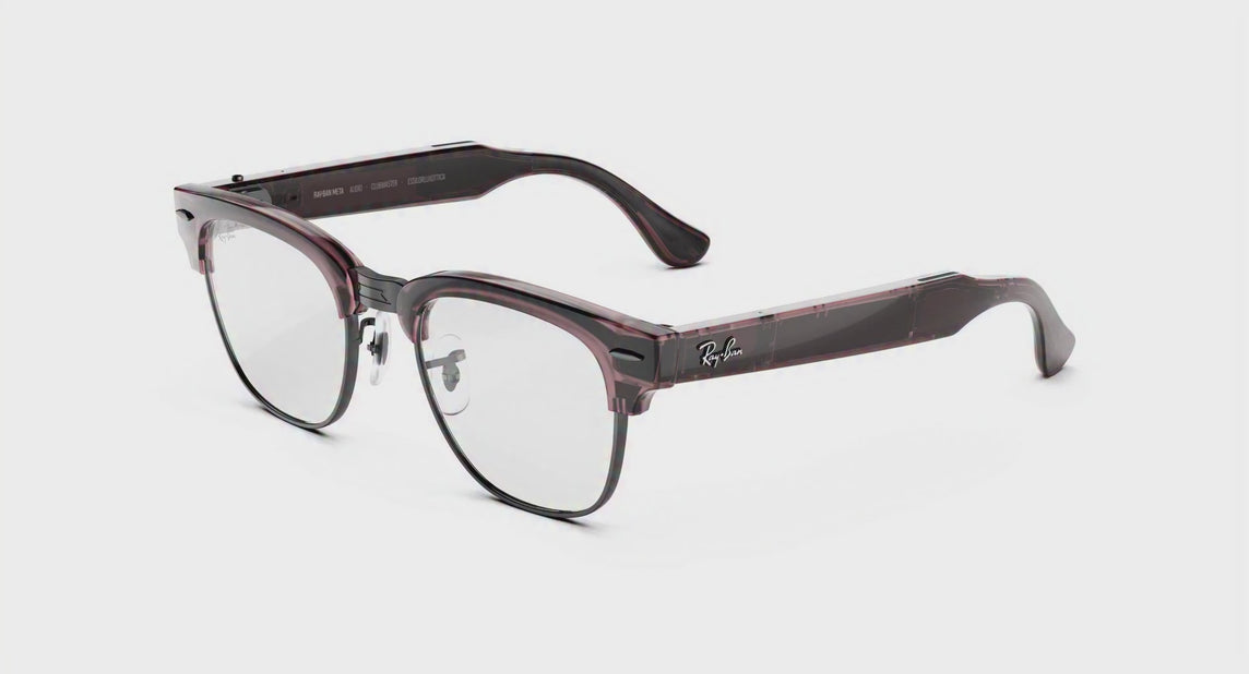 Orchidée transparente sur gris fusil avec verres Transitions® ruby