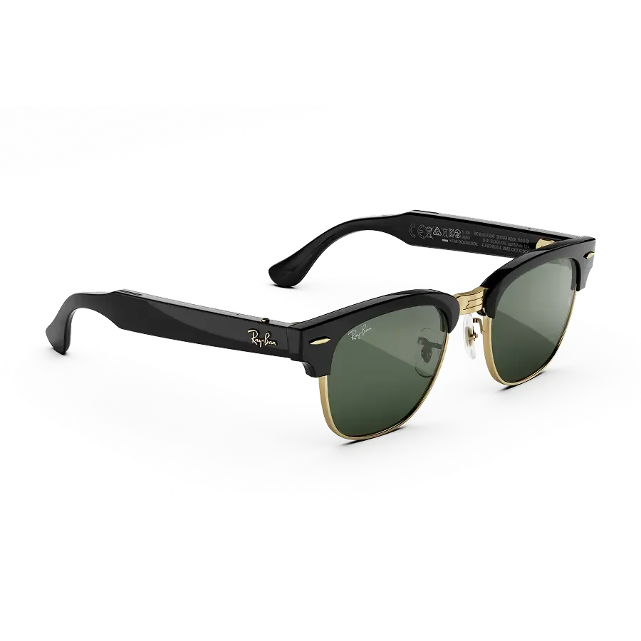 Vue de trois-quarts droite des lunettes Ray-Ban Meta Audio Clubmaster avec monture noir brillant et verres Transitions® vert graphite dorés.