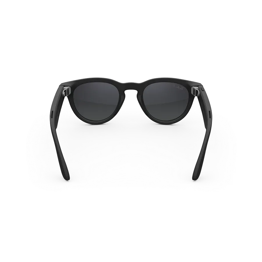 Vue arrière des lunettes Ray-Ban Meta Headliner avec monture Noir mat et verres solaires Dégradé Graphite polarisés.